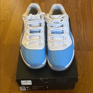 Jordan 11 (Carolina Blue Lows) Sz. 8.5